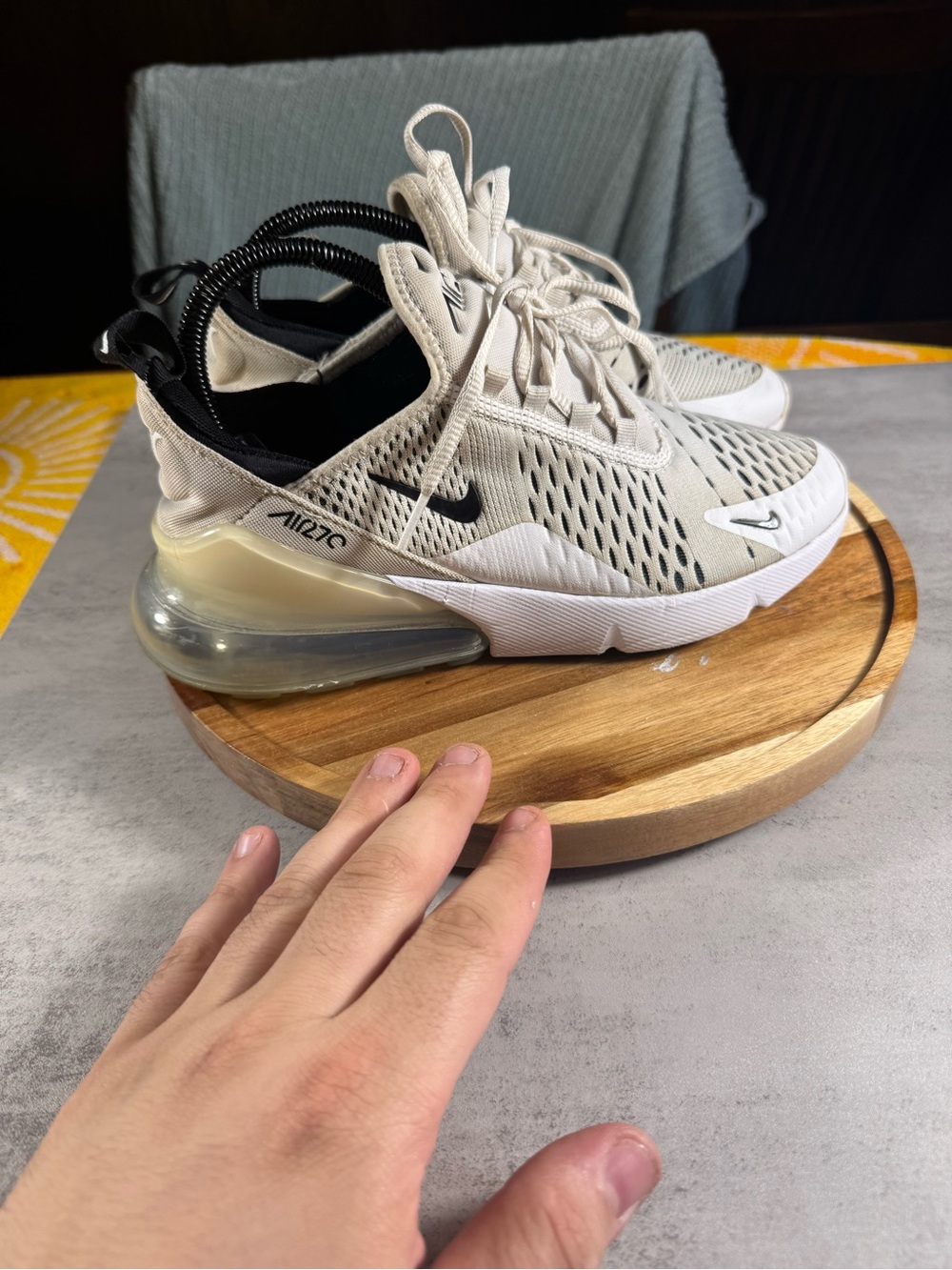 Nike Air 270 White Black Low Top Mesh Running Sneaker Unisex Adults - Picture 3 of 7